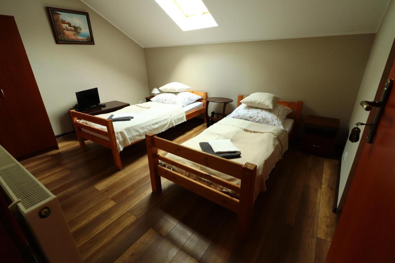 Karczma Pod Jesionem Hotel Brdow Ngoại thất bức ảnh