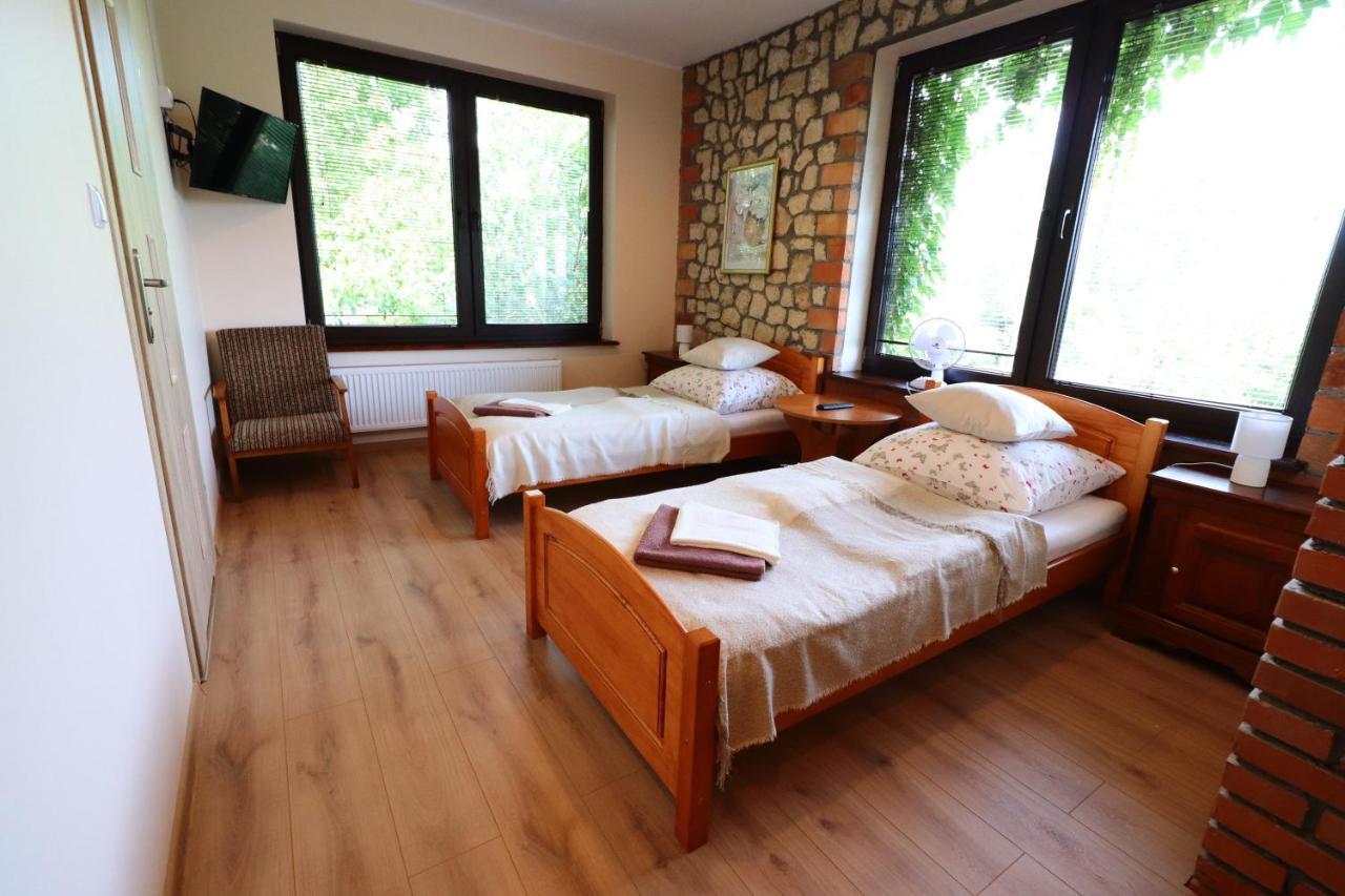 Karczma Pod Jesionem Hotel Brdow Ngoại thất bức ảnh