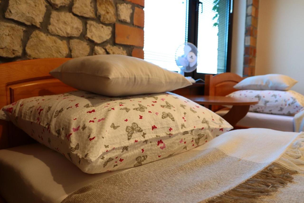 Karczma Pod Jesionem Hotel Brdow Ngoại thất bức ảnh