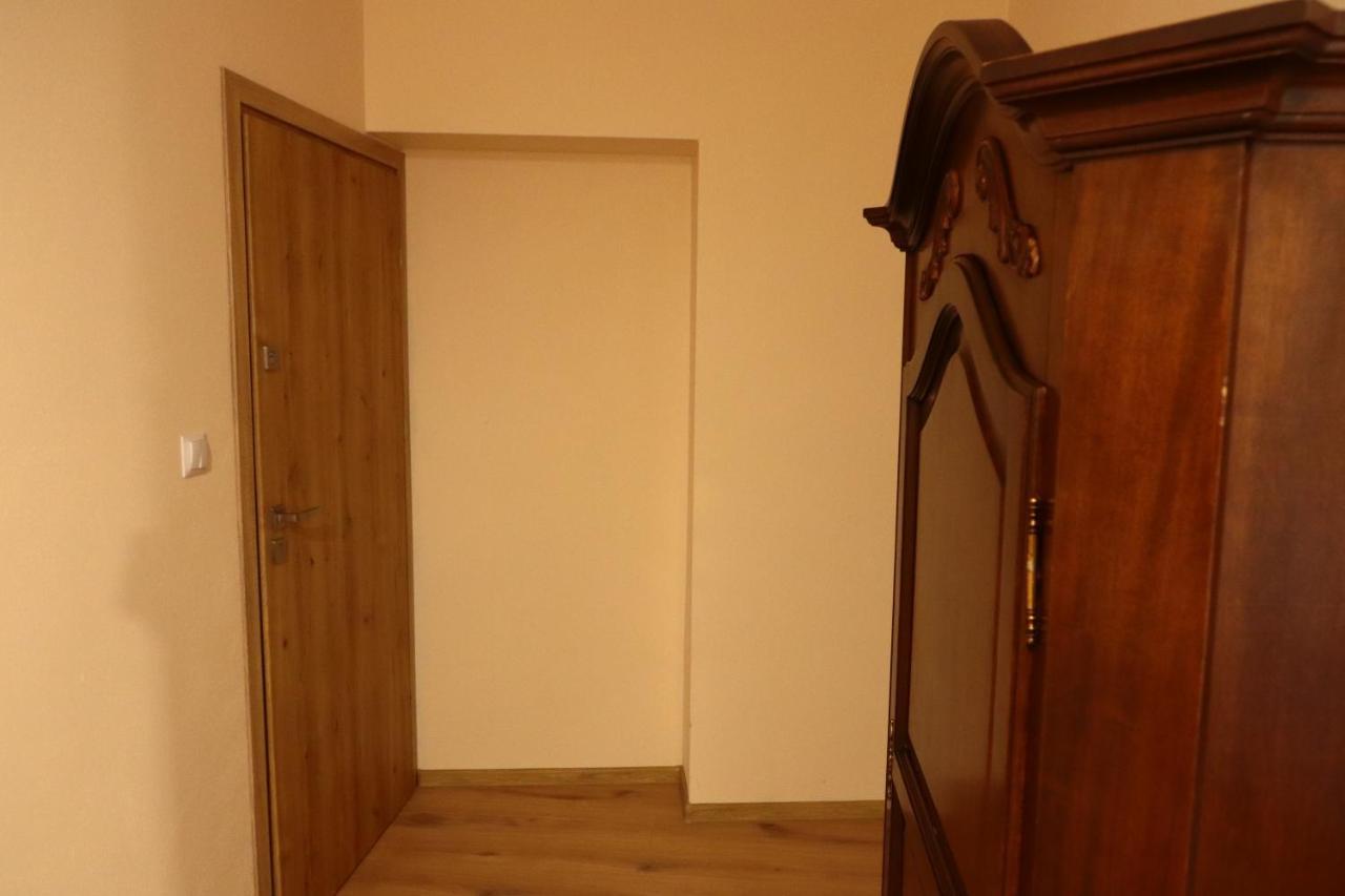 Karczma Pod Jesionem Hotel Brdow Ngoại thất bức ảnh