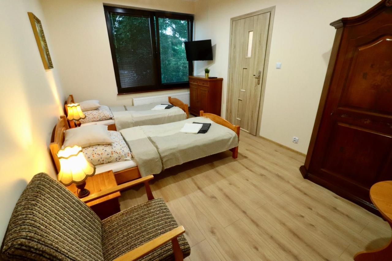 Karczma Pod Jesionem Hotel Brdow Ngoại thất bức ảnh