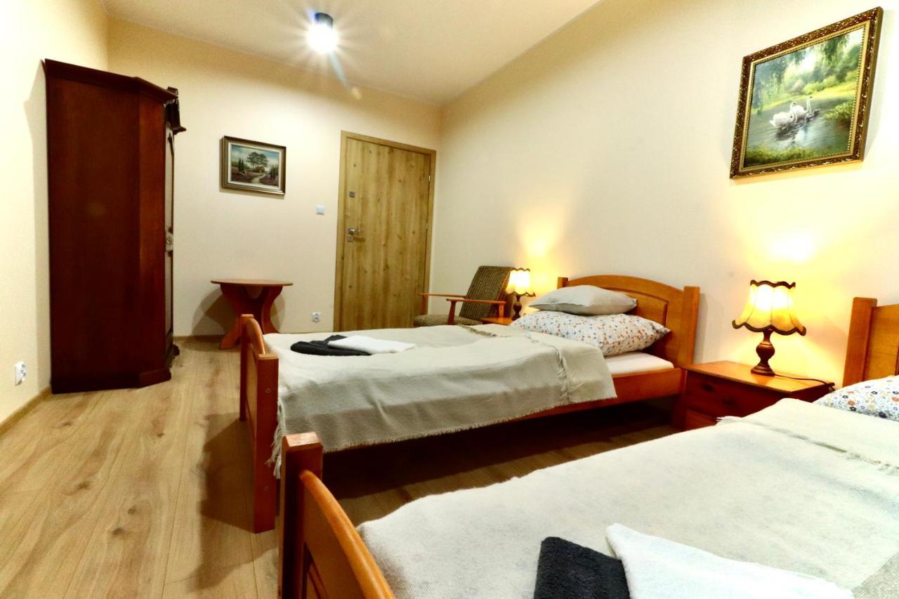Karczma Pod Jesionem Hotel Brdow Ngoại thất bức ảnh