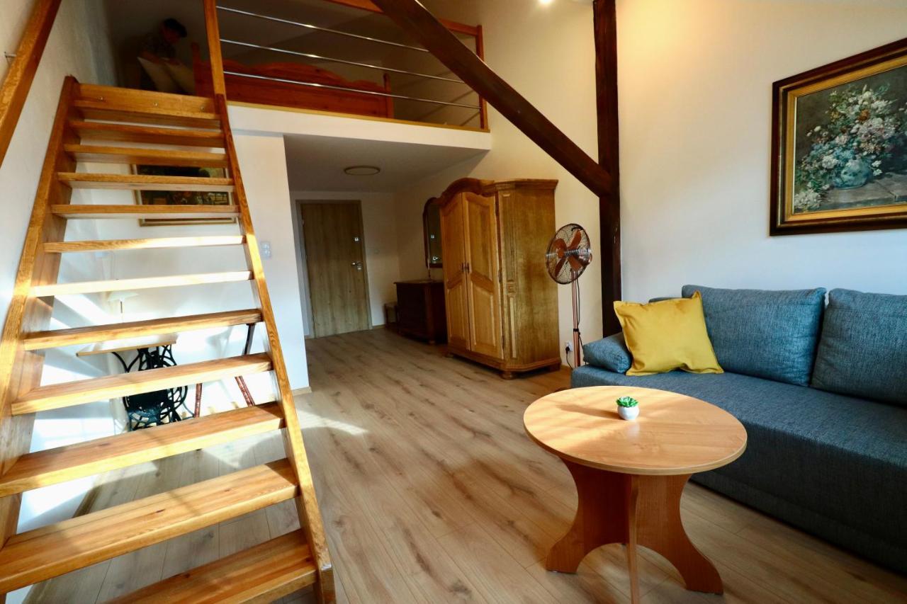 Karczma Pod Jesionem Hotel Brdow Ngoại thất bức ảnh